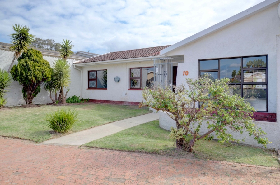 3 Bedroom Property for Sale in Francis Evatt Park Eastern Cape